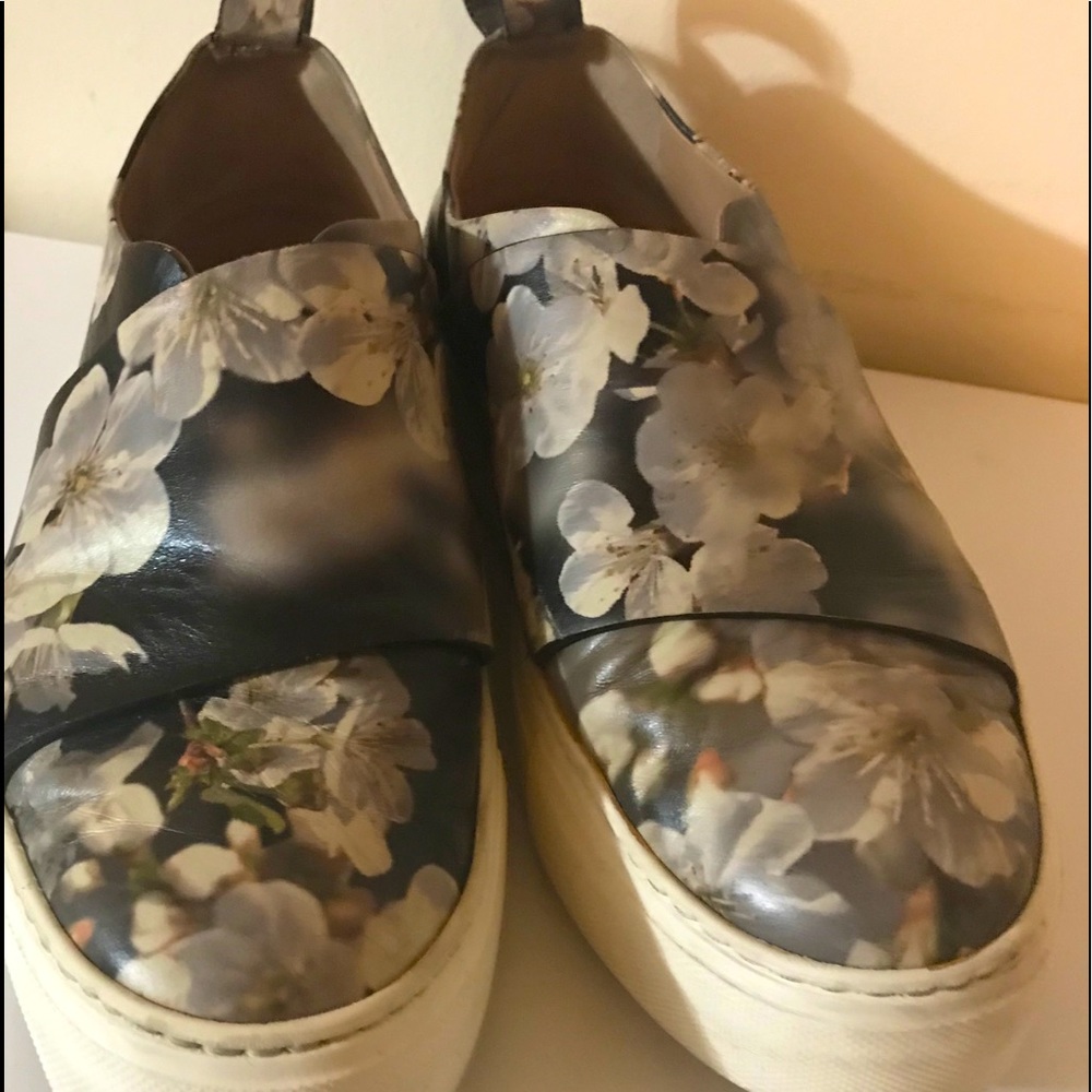 XL etralight floral comfort shoe